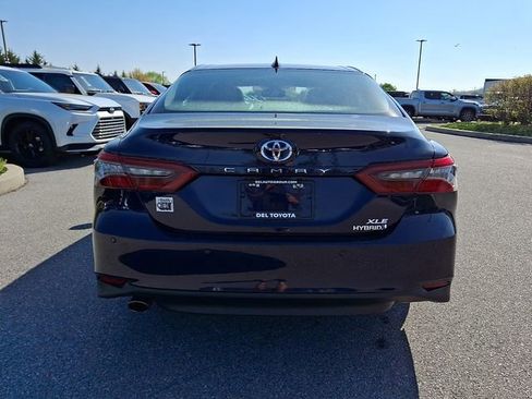Certified 2022 Toyota Camry XLE w/ Navigation Upgrade Package FWD image 5
