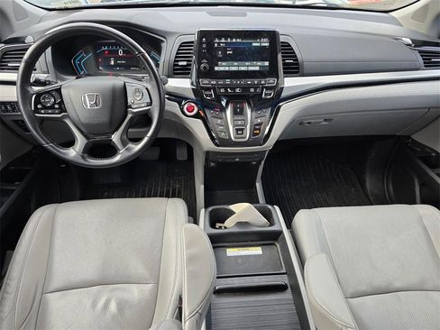 Used 2019 Honda Odyssey Elite image 17