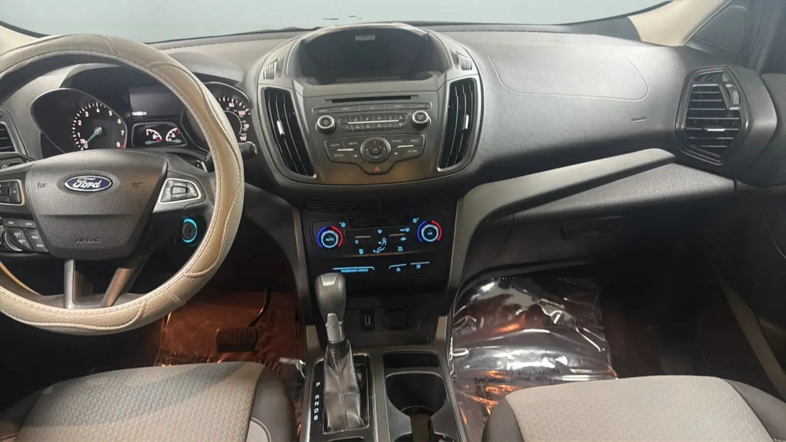 Used 2017 Ford Escape SE FWD image 16