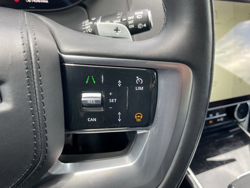 Used 2023 Land Rover Range Rover Long Wheelbase Autobiography image 22