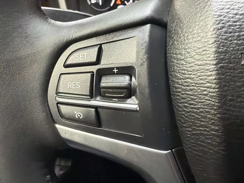 Used 2016 BMW X5 xDrive40e AWD/4WD image 12