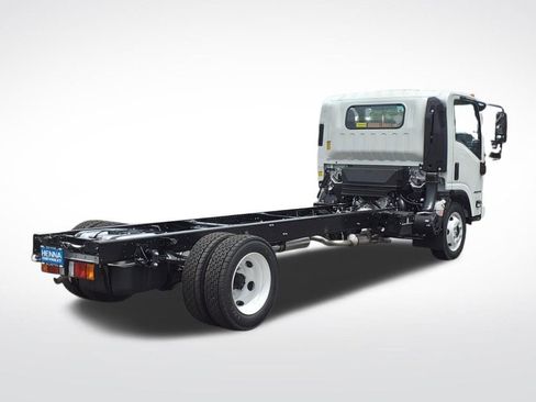 New 2025 Chevrolet Low Cab Forward RWD image 4