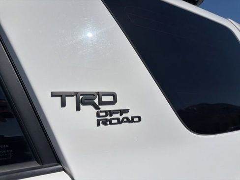 Used 2016 Toyota 4Runner SR5 AWD/4WD image 24