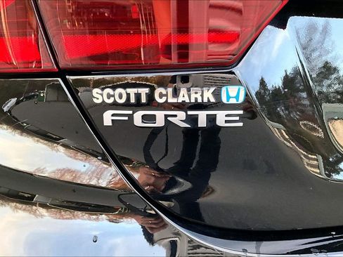 Used 2023 Kia Forte LXS image 23