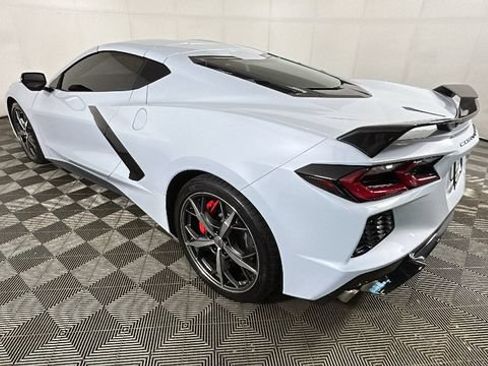 Used 2021 Chevrolet Corvette Stingray Coupe w/ Z51 Performance Package RWD image 4