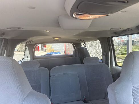 Used 2004 Ford Excursion XLT image 31