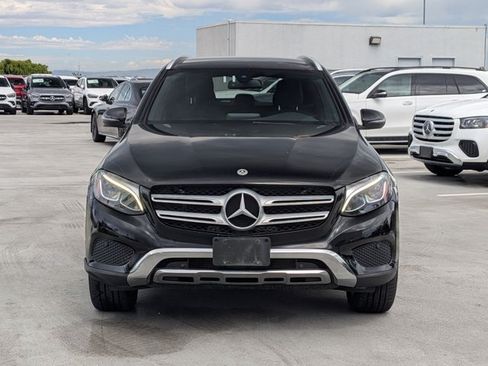 Used 2019 Mercedes-Benz GLC 350e 4MATIC image 2