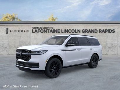 New 2026 Lincoln Navigator Reserve w/ Jet Appearance Package