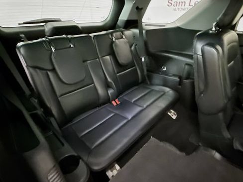 Used 2021 Ford Explorer XLT w/ Equipment Group 202A AWD/4WD image 28