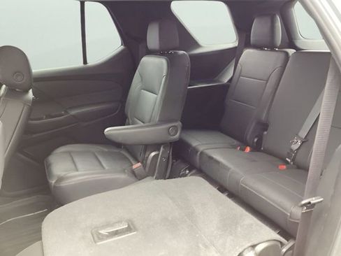 Used 2023 Chevrolet Traverse LT w/ LT Premium Package AWD/4WD image 20