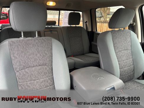 Used 2018 RAM 2500 Big Horn w/ Harvest Edition image 25