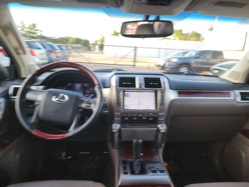 Used 2013 Lexus GX 460 w/ Convenience Pkg AWD/4WD image 16