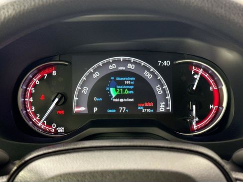 Certified 2025 Toyota RAV4 LE FWD image 20