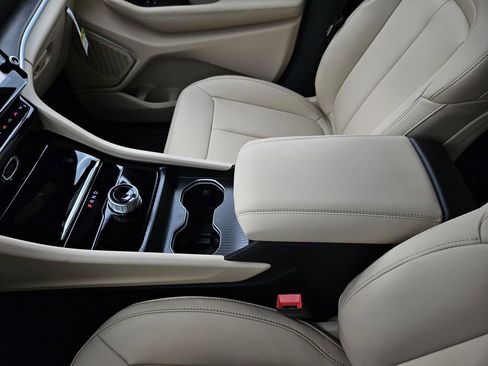 New 2026 Jeep Grand Cherokee L Limited RWD image 30