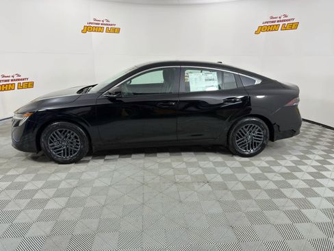 New 2026 Nissan Sentra SV w/ SV Convenience Package image 2