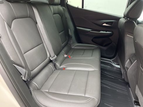 Used 2026 Buick Envista Sport Touring w/ Studio Series image 21