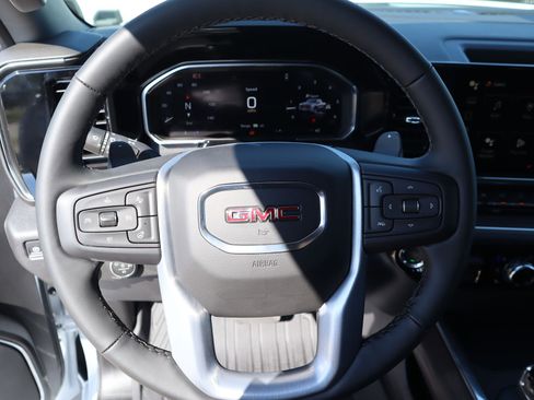 New 2026 GMC Sierra 1500 SLT w/ SLT Premium Plus Package AWD/4WD image 3