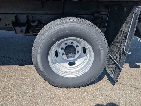 New 2025 Ford F350 XL w/ XL Chrome Package RWD image 22