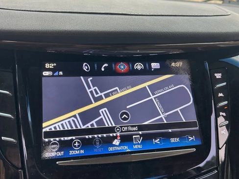 Used 2018 Cadillac Escalade ESV Luxury AWD/4WD image 18