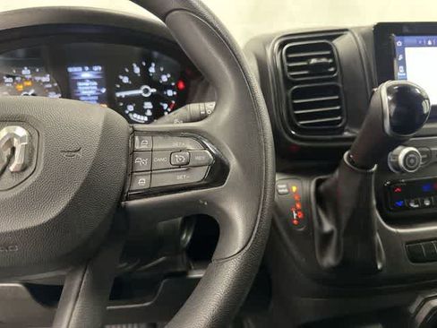 Used 2025 RAM ProMaster 2500 w/ Convenience Group FWD image 18