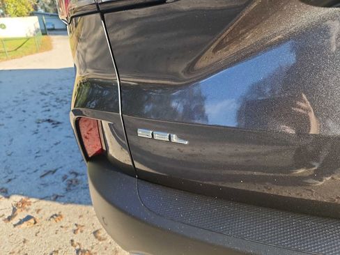 Used 2020 Ford Escape SEL image 7