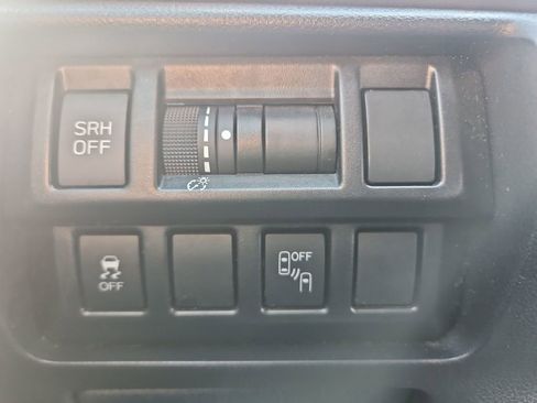 Used 2018 Subaru Crosstrek 2.0i Limited AWD/4WD image 26