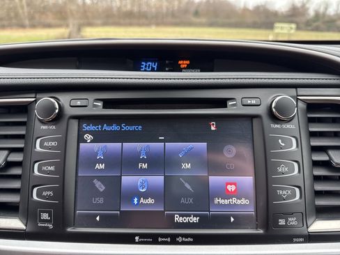 Used 2019 Toyota Highlander Limited image 21