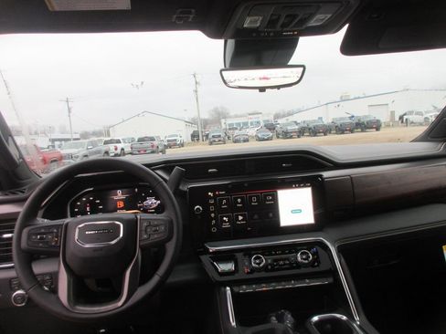 New 2026 GMC Sierra 2500 Denali Ultimate image 18