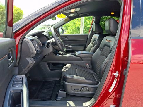 Certified 2024 Nissan Pathfinder Rock Creek AWD/4WD image 16
