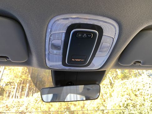 Used 2025 Hyundai Elantra Sport image 30