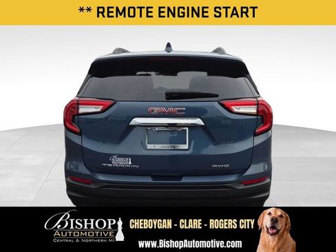 Used 2024 GMC Terrain SLE w/ Driver Convenience Package AWD/4WD image 12