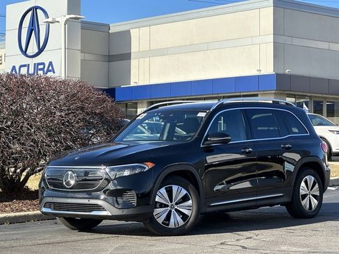 Used 2023 Mercedes-Benz EQB 300 4MATIC image 1