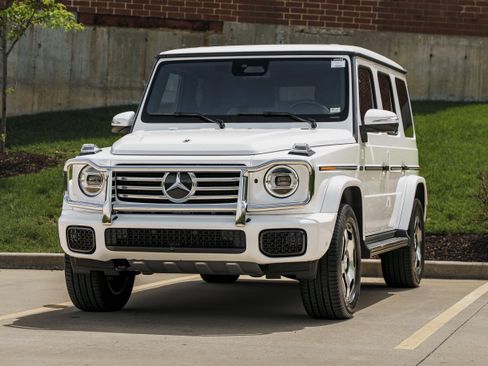 Used 2025 Mercedes-Benz G 550 image 7