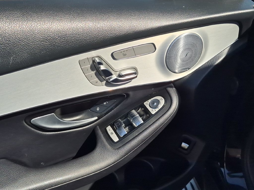 Used 2019 Mercedes-Benz GLC 300 4MATIC Coupe image 16