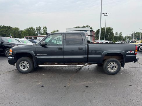Used 2005 GMC Sierra 2500 SLE w/ Snow Plow Prep Package AWD/4WD image 2