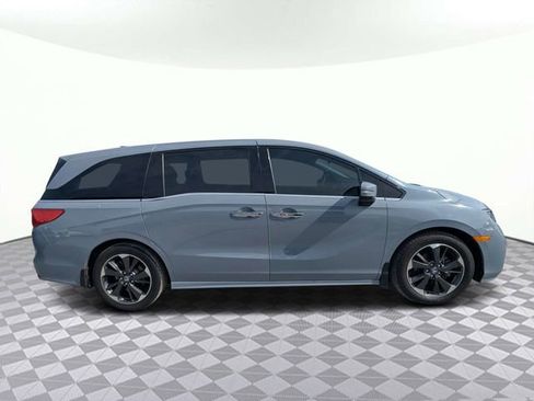 Used 2024 Honda Odyssey Elite image 2