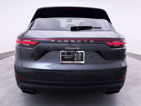 Used 2023 Porsche Cayenne AWD/4WD image 15