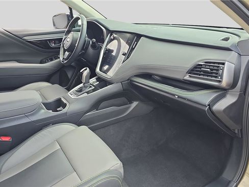 Used 2025 Subaru Outback Onyx Edition AWD/4WD image 16