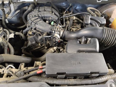 Used 2014 Ford F150 XLT w/ XLT Chrome Package RWD image 30