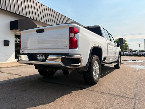 Used 2025 Chevrolet Silverado 2500 LT AWD/4WD image 7