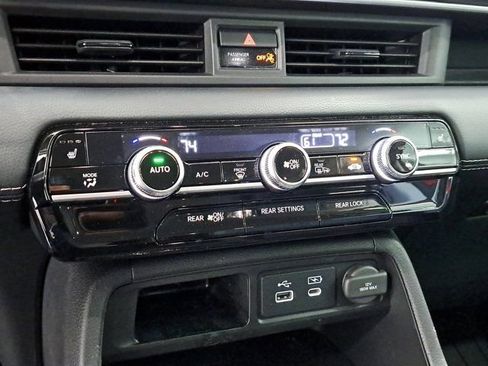 Certified 2025 Honda Pilot EX-L image 30