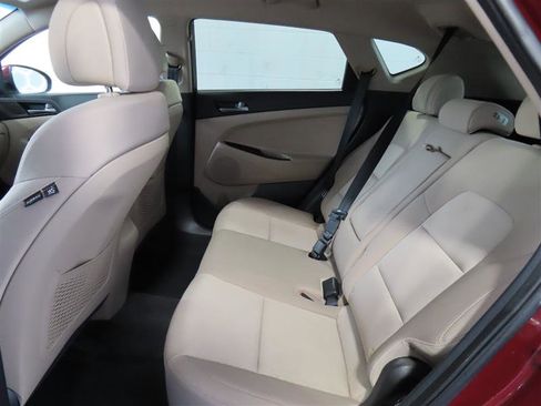 Used 2017 Hyundai Tucson SE AWD/4WD image 30