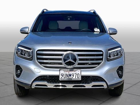 Used 2025 Mercedes-Benz GLB 250 image 3