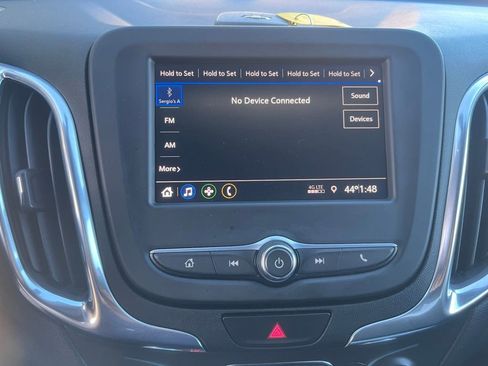 Used 2021 Chevrolet Equinox LT image 16