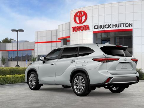 New 2026 Toyota Highlander Platinum image 42
