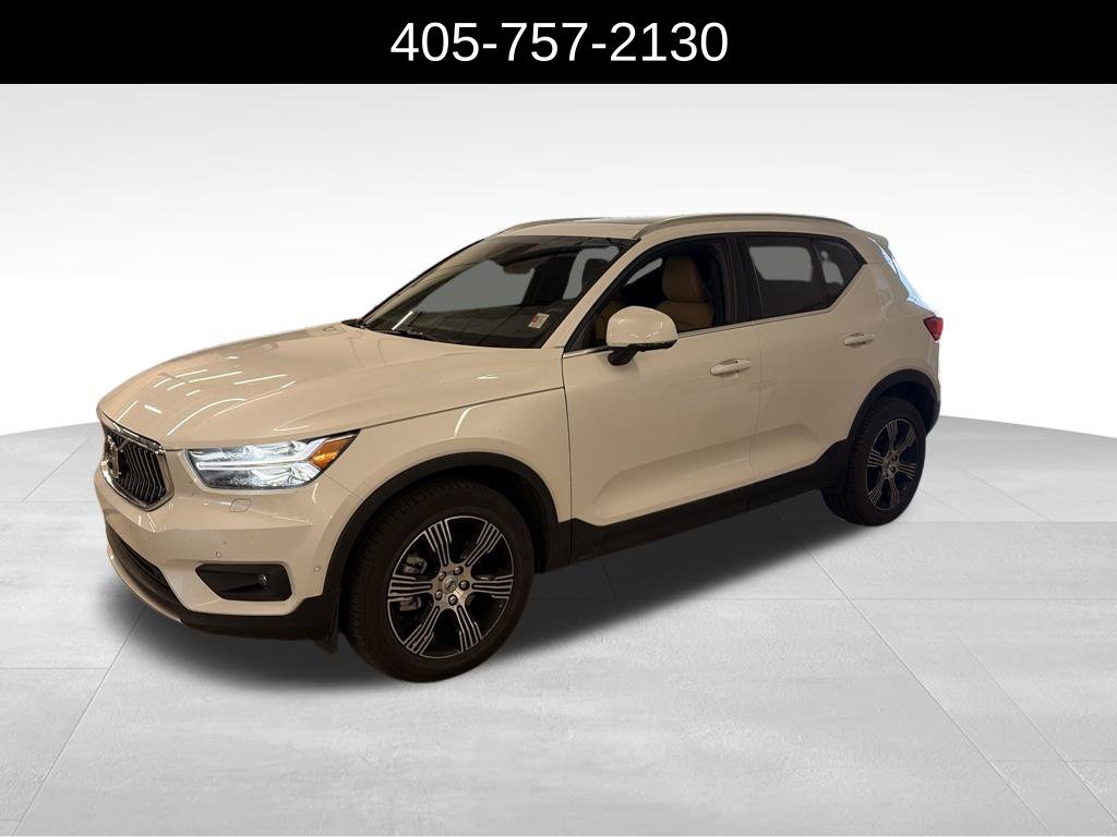 Used 2021 Volvo XC40 T5 Inscription w/ Protection Package Premier AWD/4WD image 1