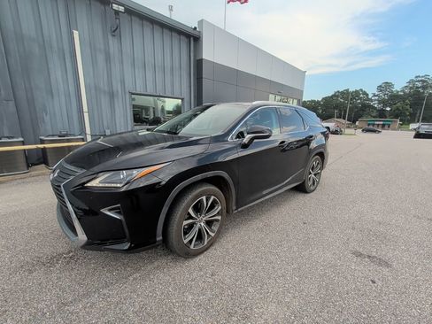 Used 2019 Lexus RX 350L FWD w/ Premium Package image 3