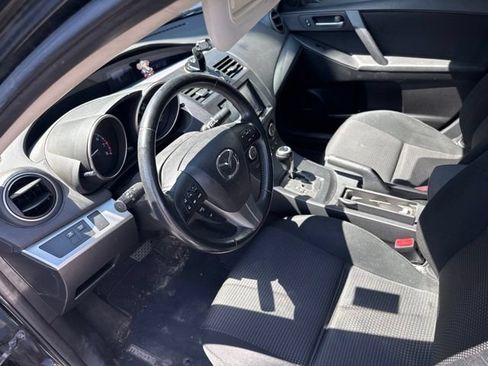 Used 2013 MAZDA MAZDA3 i Touring w/ Preferred Equipment Pkg FWD image 6