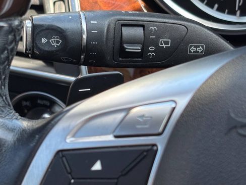 Used 2013 Mercedes-Benz GL 450 4MATIC image 25
