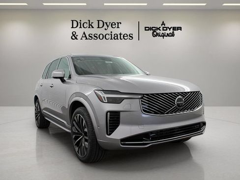 Certified 2026 Volvo XC90 B6 Plus w/ Protection Package Premier AWD/4WD image 11